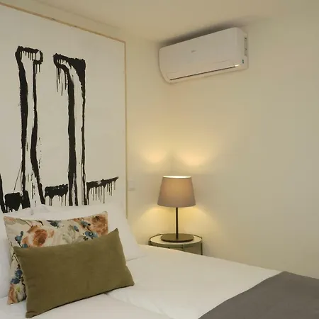 Apartment Oporto Wall Apartments *