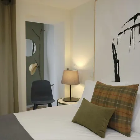 Apartment Oporto Wall Apartments *
