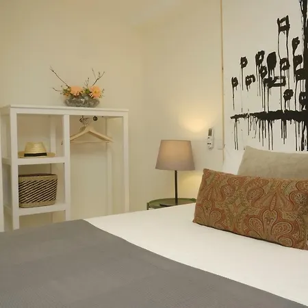 Oporto Wall Apartments