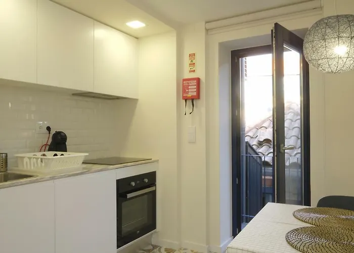 Oporto Wall Apartments アパート