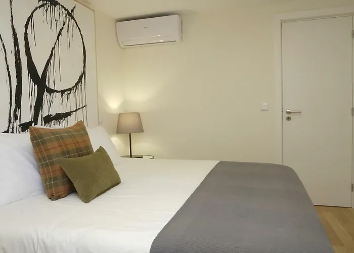 アパート Oporto Wall Apartments ポルト