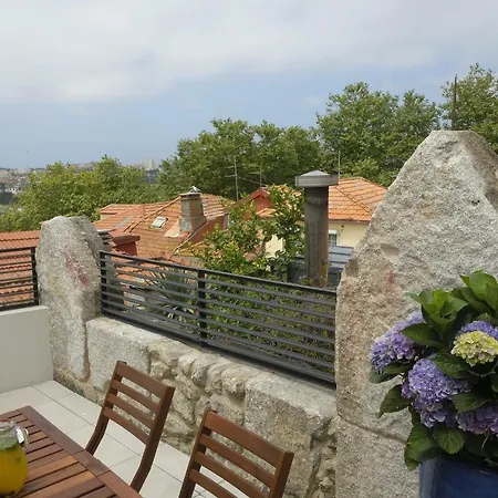Oporto Wall Apartments