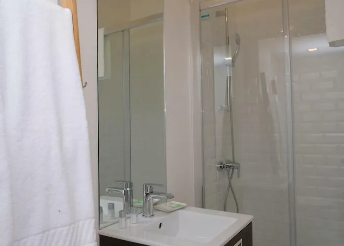 Oporto Wall Apartments פורטו