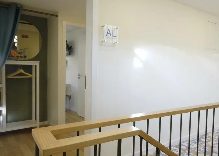 Oporto Wall Apartments דירה *