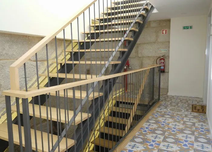 Oporto Wall Apartments דירה