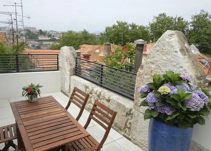 דירה Oporto Wall Apartments פורטו