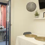 Oporto Wall Apartments