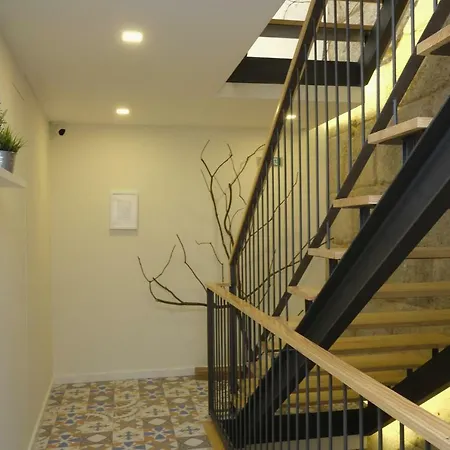 Апартаменты Oporto Wall Apartments Порту