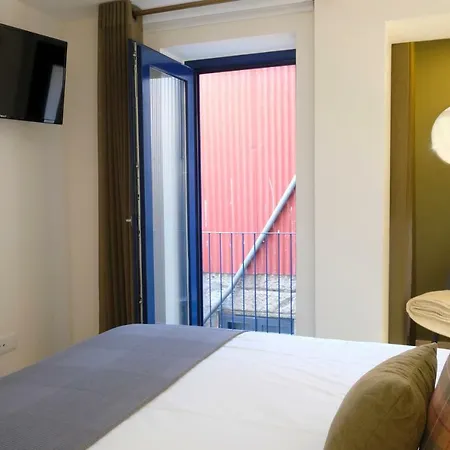 Oporto Wall Apartments شقة