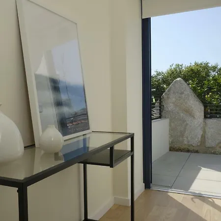 Апартаменты Oporto Wall Apartments