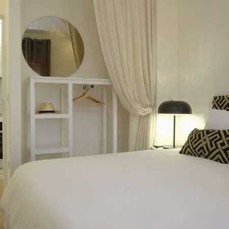 Oporto Wall Apartments Апартаменты